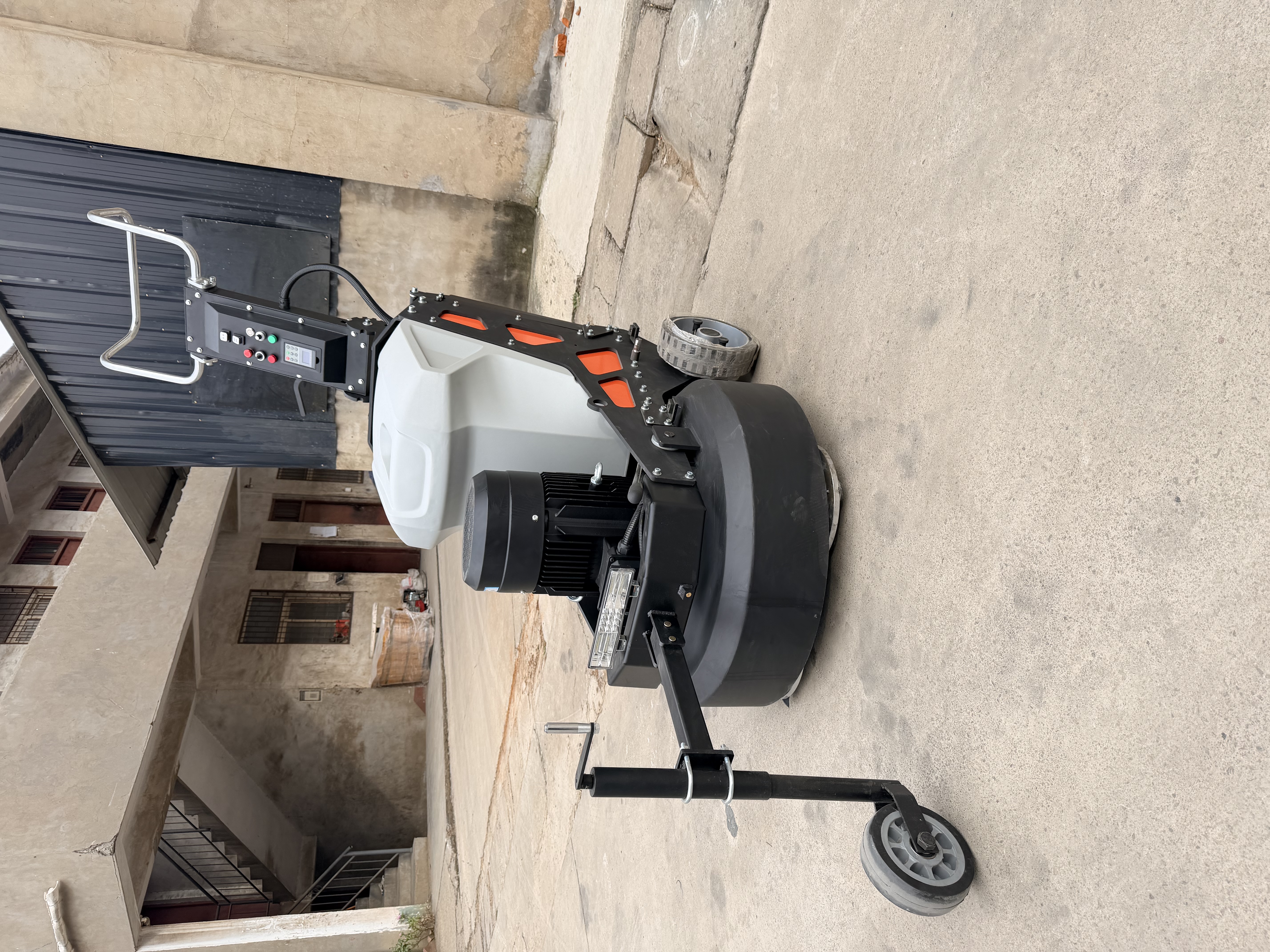 QIUTIAN MACHINERY QT900 concrete floor grinder real product photo